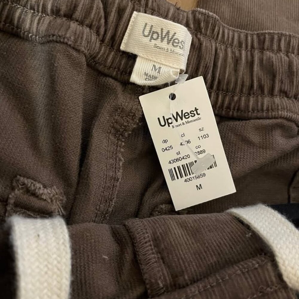 UpWest NWT Mens Straight Leg Cargo Corduroy Brown M